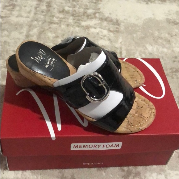 SOLD Impo sandals - Picture 2 of 13